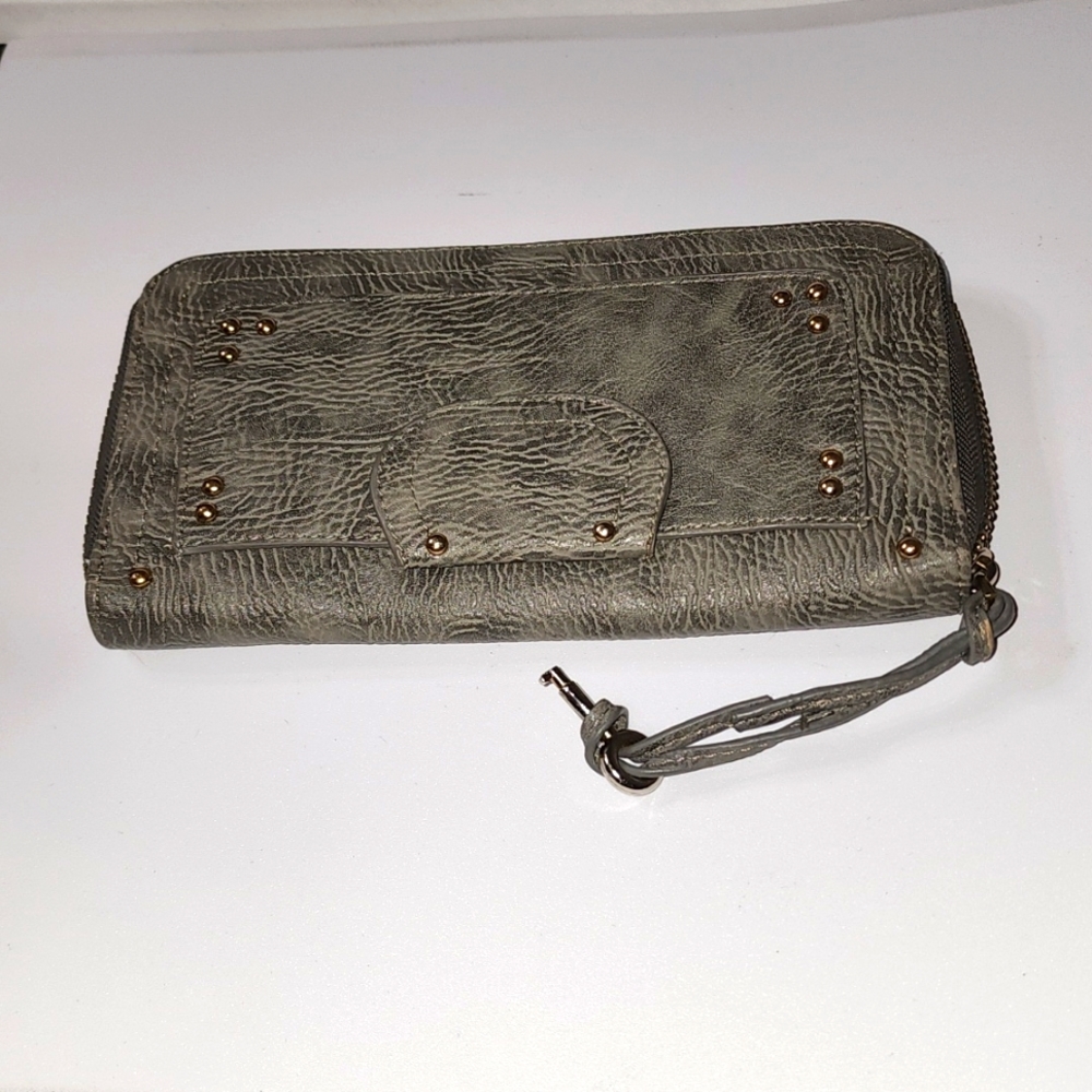 Grey distressed all around zipper wallet with privacy pocket